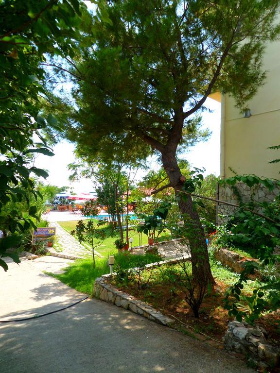 Hotel Belle Vue Dhërmi Kültér fotó