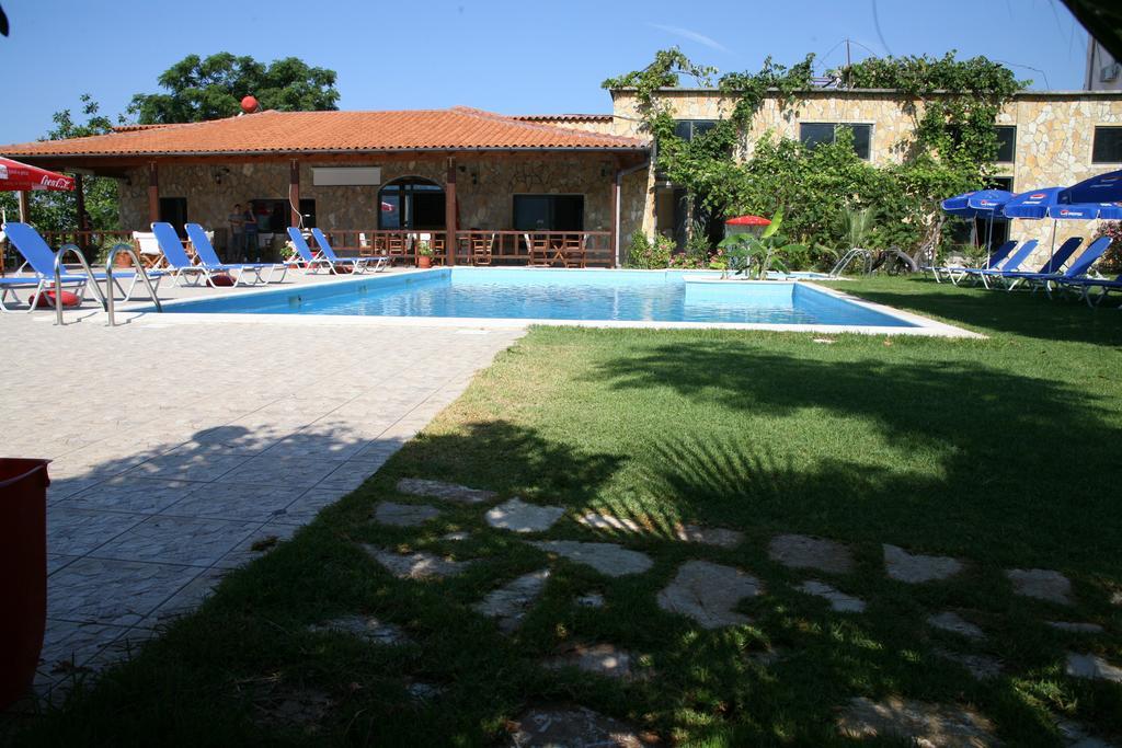 Hotel Belle Vue Dhërmi Kültér fotó
